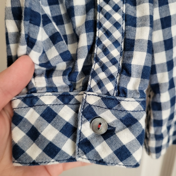 J.Jill Gingham 100 % Cotton blouse top white and blue buttons size M - Picture 6 of 8